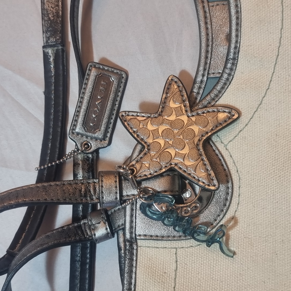Coach summer star cream and teal purse - Picture 4 of 6